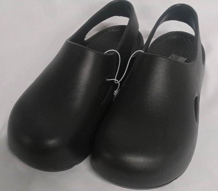 New | Women's Size 36-37 | Black Foam Clogs