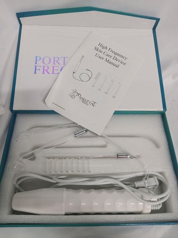 Portable High Frequency Skincare Device w/ 4 interchangeable Parts