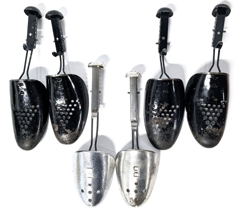 3 Pairs Vintage Metal Shoe Trees / Shoe Stretchers - 2 Black Enamel Trees Marked Size Large EU Size 44-45