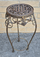 Metal Plant Stand 18.5" Tall & 7.75" Diameter on Top