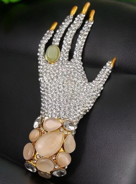 Luxurious Hand Shaped Rhinestone Brooch Crystals Detailing Approximately 1.5 x 3.35 Inch So Chic Divine