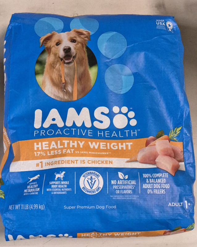 11 Lbs New IAMS Proactive Health Dog Food Chicken - Healthy Weight for Adult 1+ Dog 4.99 kg BB Sept 21 2025