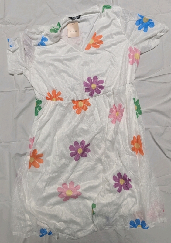 New: Size 22-24 Women's - Flower Dress