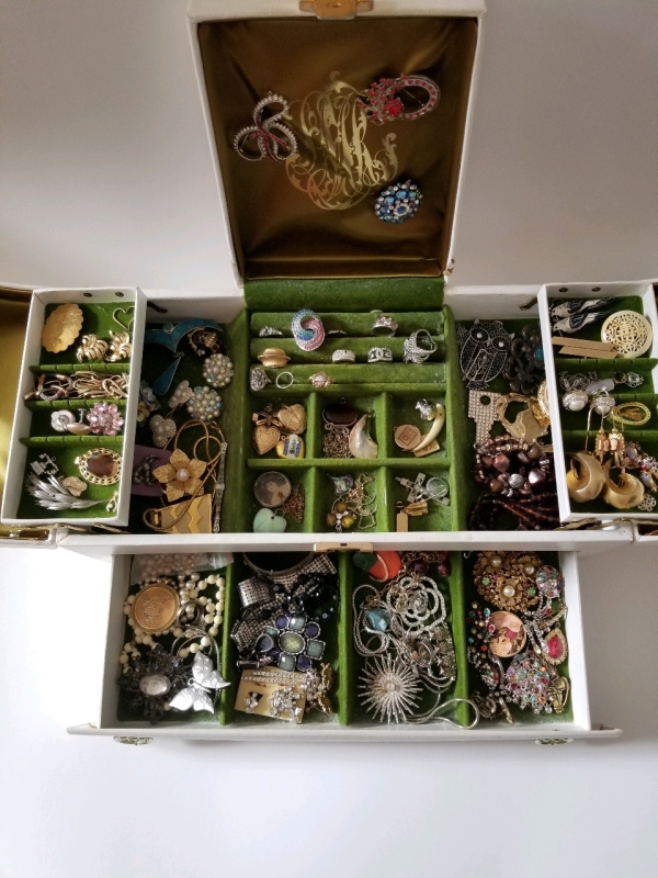 Large vintage Buxton jewelry box with contents