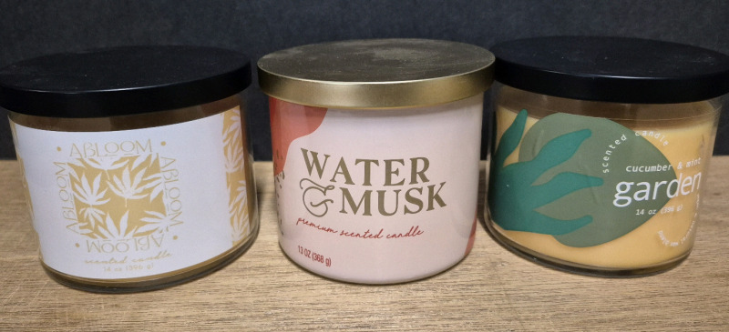 3 New Scented Candles 368g to 396g