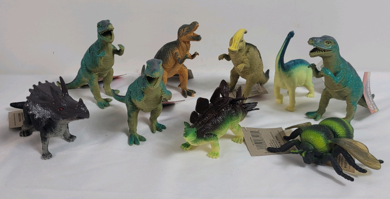 8 New Dinosaur & Creepy Animals Plastic Figures . Measures 3.5"&times;6"