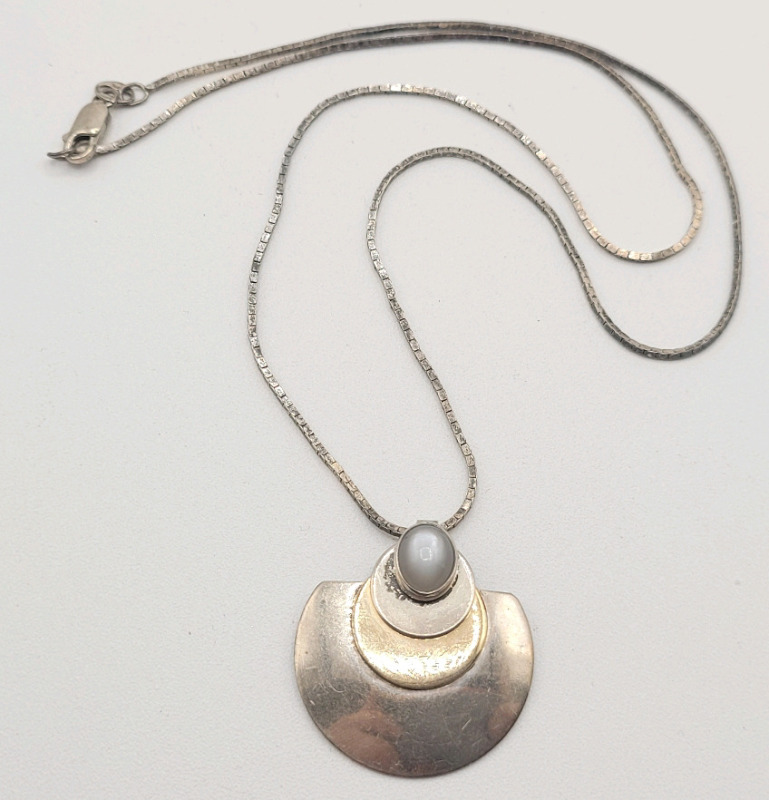 Vintage Sterling Silver Chain w/Silver Pendant . Chain made in Italy , measures 17.5"