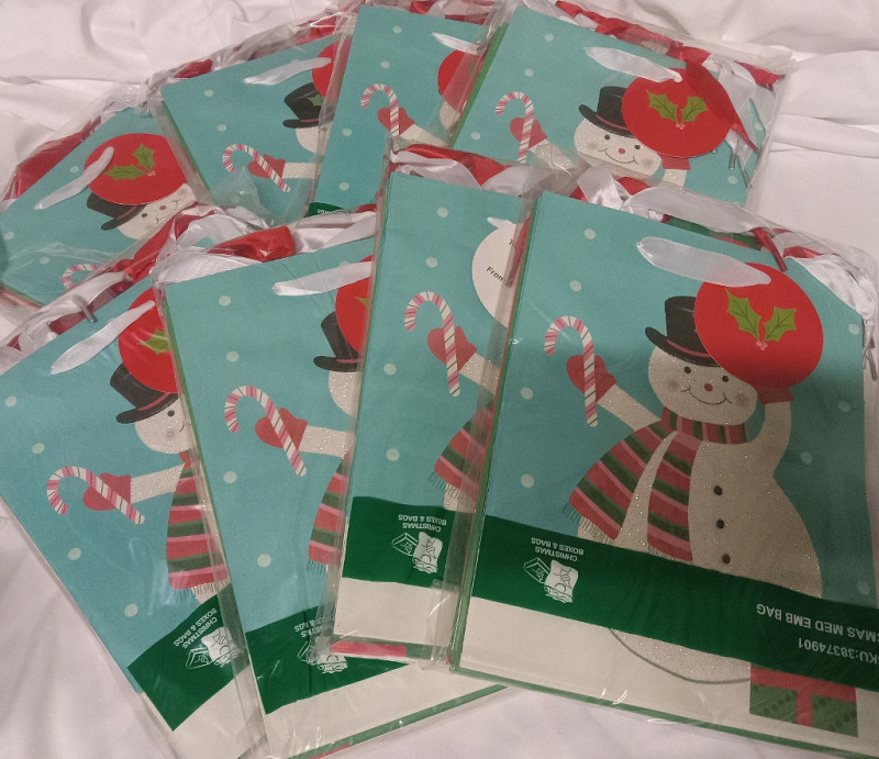 8 New Packs of 8" x 6&frac12;" Christmas Bags | Each Pack Has 8 Bags