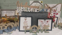 15+ New | Home Decor Lot | Includes Wall hangs, Faux Flowers, Table Top Decor & More!