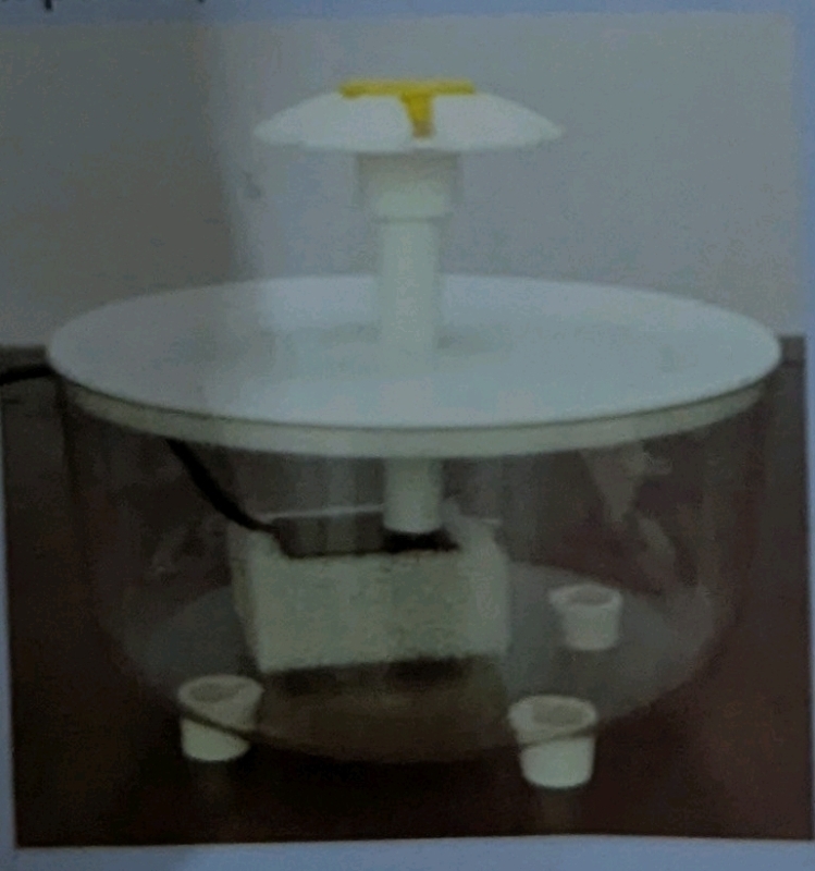 New: Cat Water Dispenser - 6" Diameter x 3.5" Tall