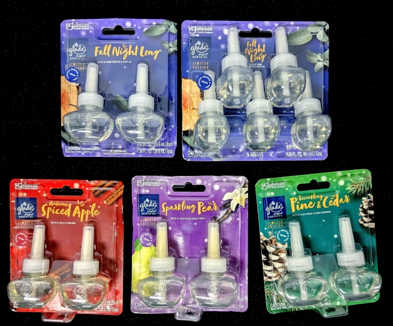 13 New Glade Plugins Scented Oil Refills : Fall Night Long, Autumn Spiced Apple, Sparkling Pear, Pine & Cedar - 19.8ml ea