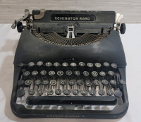 Vintage 1940 Remington Rand Deluxe Model 5 Typewriter . All Buttons Working . Needs Ribbon