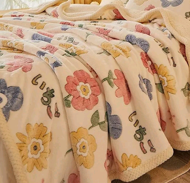 As New Berocia Twin Size Sherpa Fleece Blanket Floral Design 71 by 79"