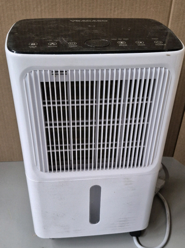 Vegagaso Dehumidifier on Wheels 8 Pint Capacity Model VG380 - Powers Up