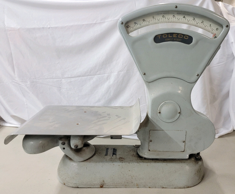Vintage Toledo Honest Weight Scale , Model # 3180 . 10kg Max