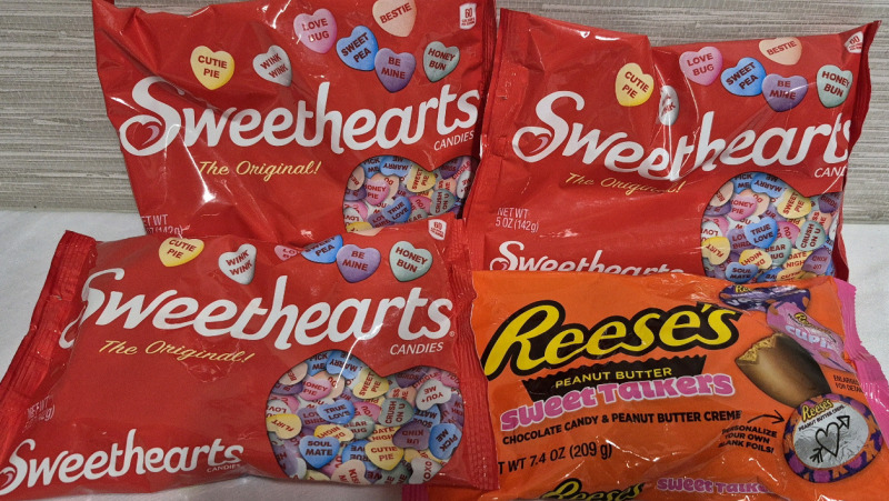 4 New Packs Reese's Peanut Butter Sweet Talkers Candy 209g BB 10/2025 & Sweethearts The Original Candies 142g Each Pack BB 10/28/2027