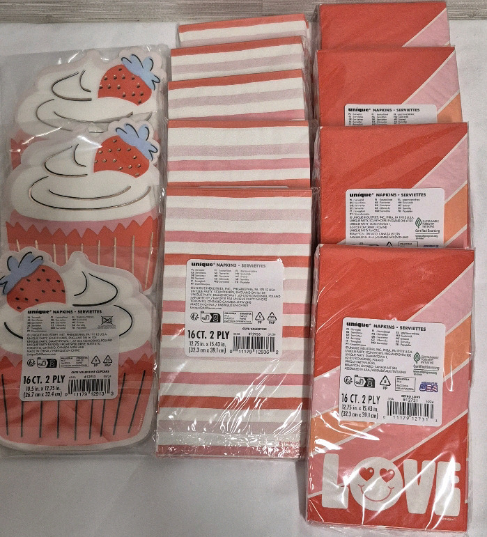12 New Packs Unique Napkins - LOVE & Cupcakes