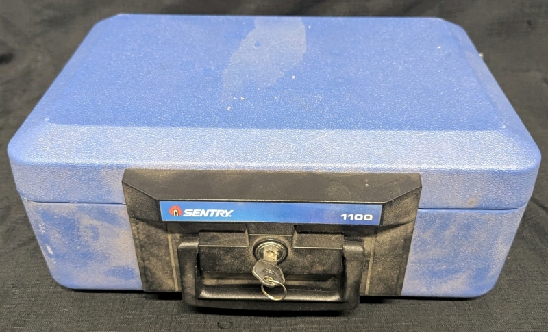 Sentry 1100 Fire Protection Case With Privacy Key - 14.5" x 9.75" x 6.25"