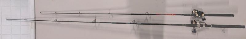 2 Fishing Rods - Shakespeare Pro-Am 9ft Rod - South Bend Condor Graphite Composite 7' Spinning Rod