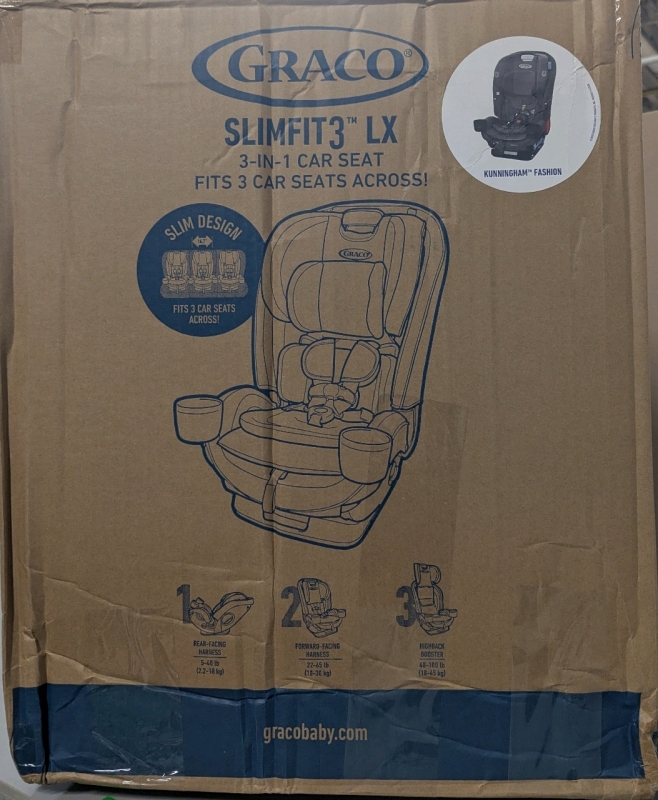 As New: Graco Slimfit 3 LX Car Seat - 3 Settings - 2.2-18kg/10-30kg/18-45kg - Retails for 470$ Model 2137839