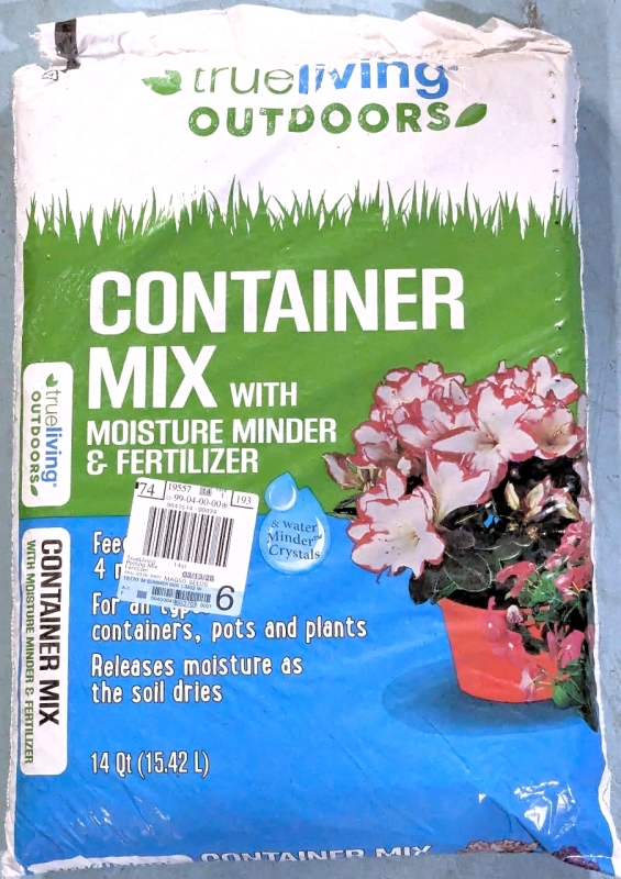 New TrueLiving Outdoors Container Mix with Moisture Minder & Fertilizer - 1qt / 15.42L