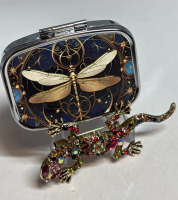 Vibrant Gecko Brooch Rhinestone Lizard Approximately 1.2 x 2.5 Inch Dragonfly Trinket Box 2 x 1. 5 In