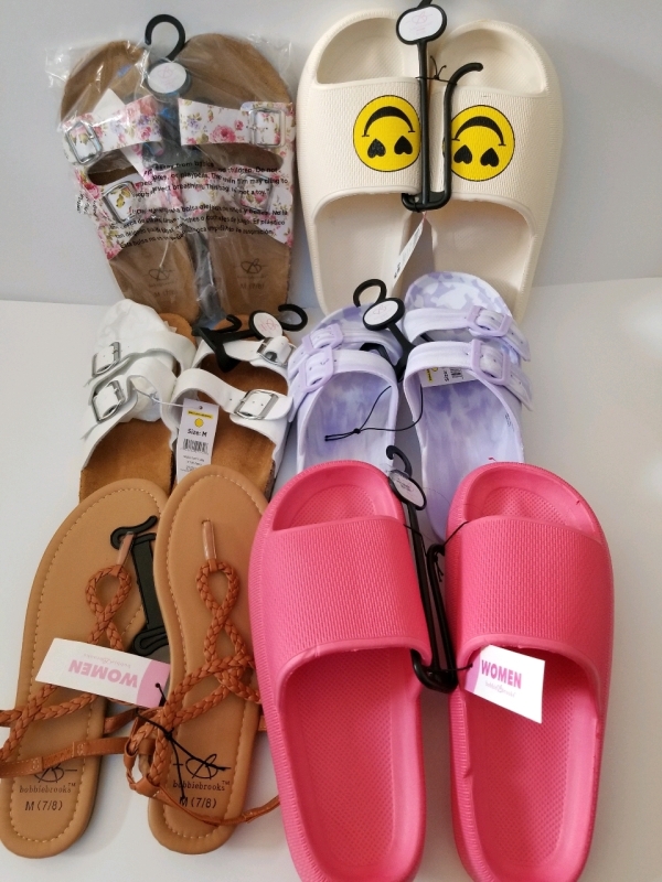 6 pairs of assorted New Bobbie Brooks sandals Ladies size medium (7-8)