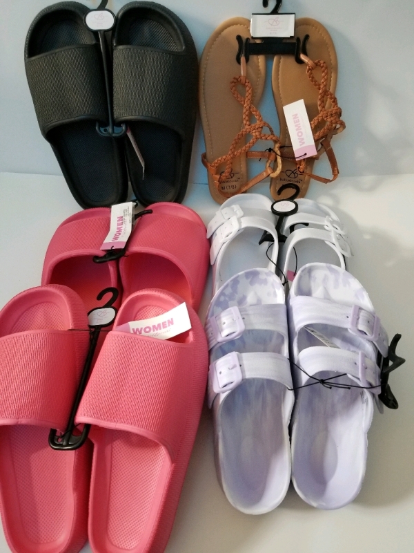 6 pairs of assorted New Bobbie Brooks sandals Ladies size medium (7-8)
