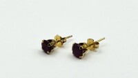 14KT Yellow Gold Natural Enhanced Ruby (1.35ct) Earring, Retail $600.00.
