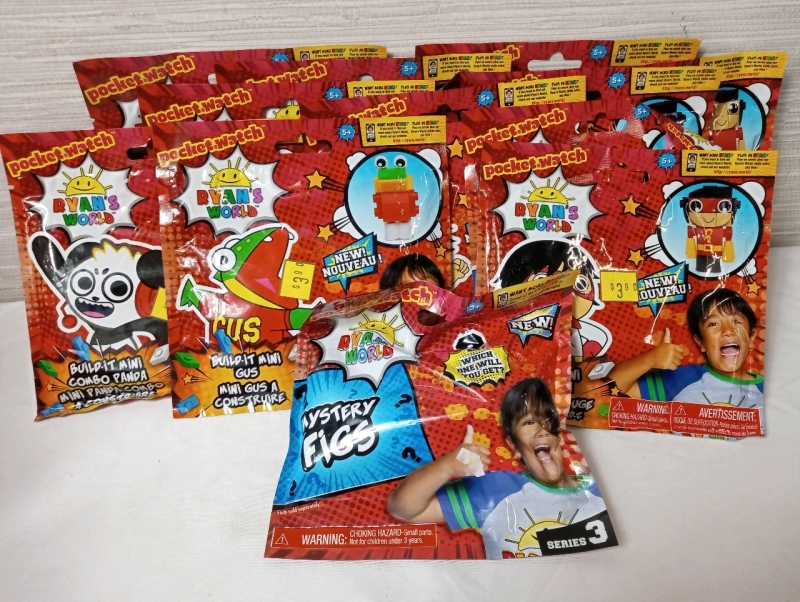12 New Ryan's World Build-it Figures
