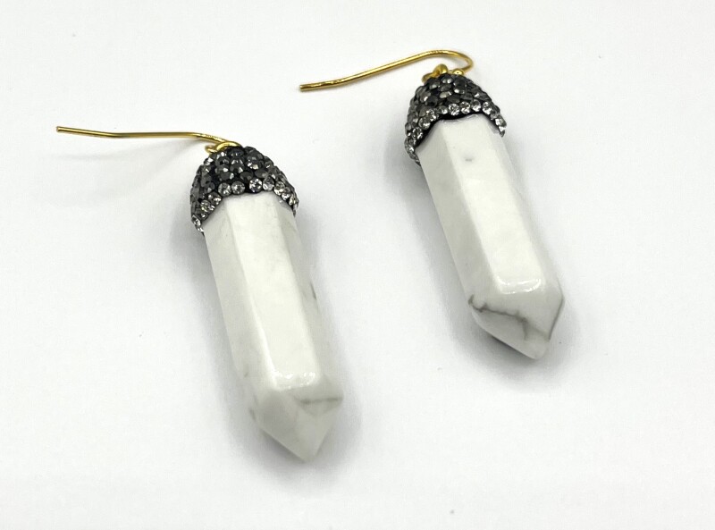 Natural Howlite Crystal Spike Shape Earring, Retail $300.00.