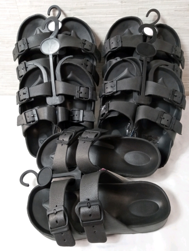 New 5x Bobbie Brooks & RT Revolution Sandals