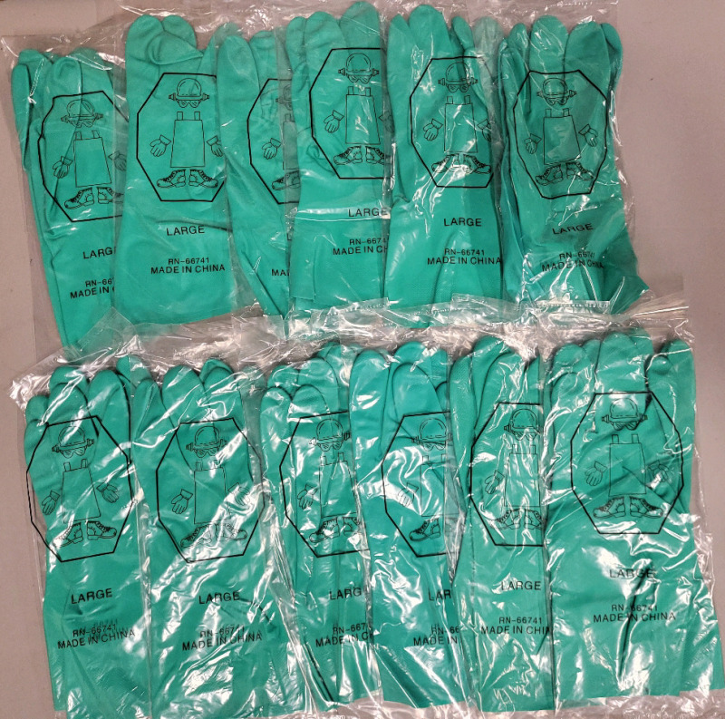 12-Pairs New Large Stellar Flock Lined Nitrile Gloves (09) . Gloves measure 12" Long , Each Pair Individually Sealed . Retail $210+
