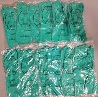 12-Pairs New Large Stellar Flock Lined Nitrile Gloves (09) . Gloves measure 12" Long , Each Pair Individually Sealed . Retail $210+