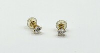 14KT Yellow Gold CZ Star Shape Earring, Retail $300.00.