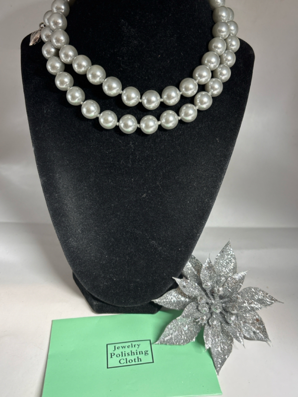 Sublime CAROLEE Necklace Signed Design luminous Silver faux pearl 2 Strands Vintage Look Art Deco Retro 1980 1990