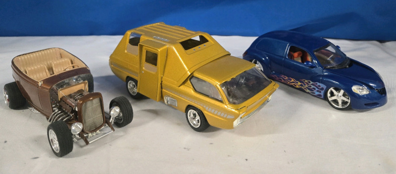 3 | Plastic Model Kit Cars 1:24 Scale