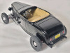 1932 Ford Deuce Highboy w/Extras Diecast Car , 1:24 Scale - 5