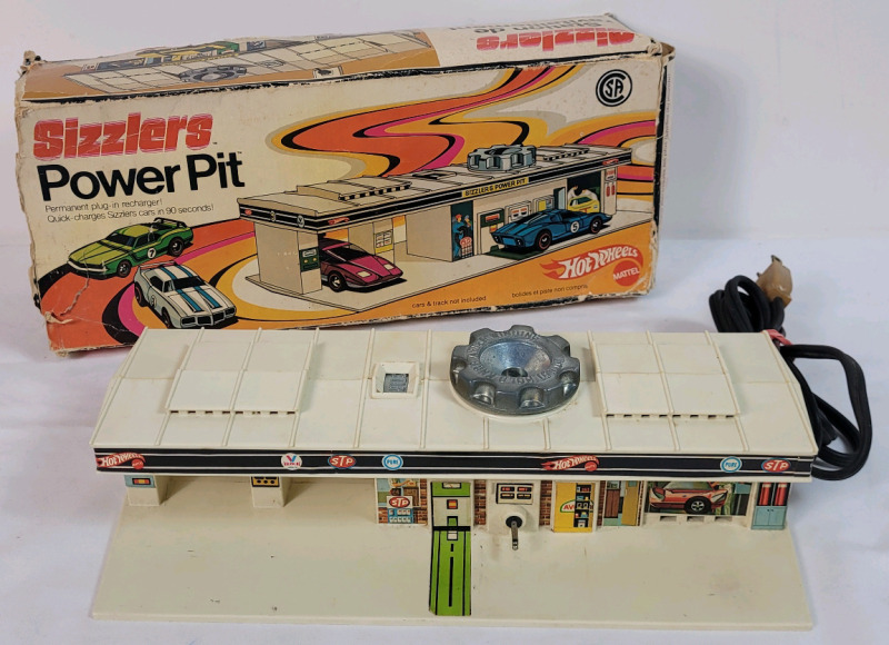 Vintage 1969 Hot Wheels Sizzlers Power Pit w/Original Box . Charging station for Hot Wheels Sizzlers cars .