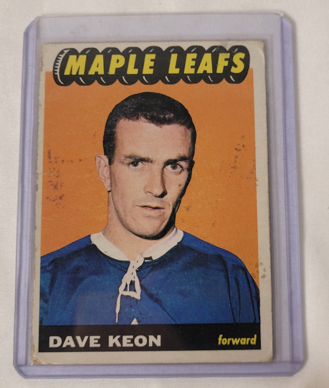 1965 - 1966 Topps NHL Hockey Dave Keon Trading Card in Toploader
