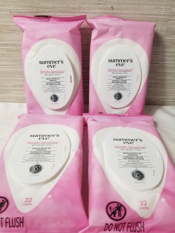 4 new (32 cloths) SUMMER'S EVE Simply Sensitive cloths