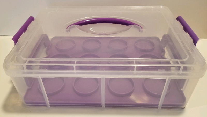 New ART SKILLS Cupcake or cake carrier