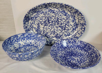 3pcs. Spongeware Bowls . Made in Italy . No chips or cracks .