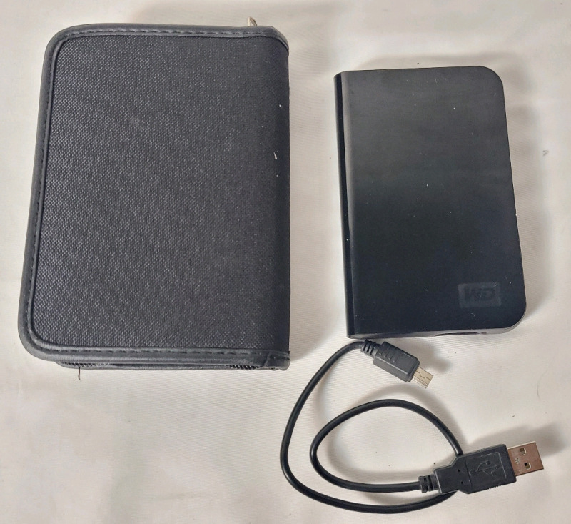 WD 300Gb External Hardrive w/USB Cable & Storage Case . Tested