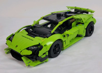 LEGO Technic Lamborghini Hurac&aacute;n Tecnica Build Set , # 42161 . Assembled . Appears Complete , 806pcs. . Dust from display