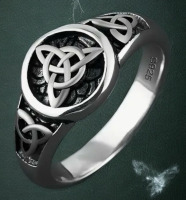 925 Pure Silver Celtic Knot Trinity Ring Size 10 Stamped