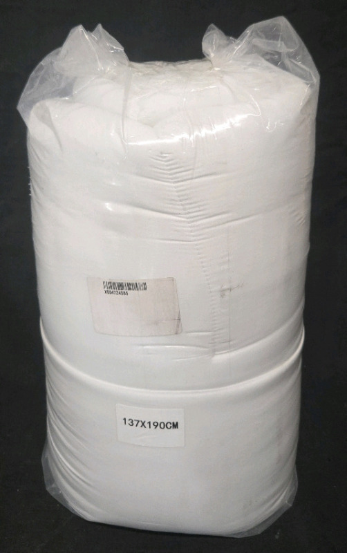 New Sealed | ( Double ) 137cm x 190cm White Comforter For Bedroom