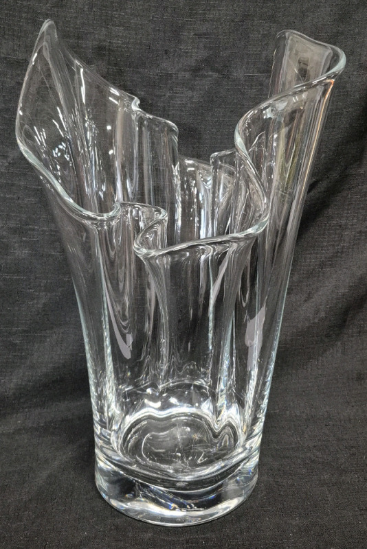 Beautiful Large 17" Tall Vintage Art Glass Vase