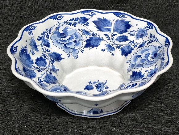 Stunning Royal Delft Bowl 9" Diameter & 3.5" Tall