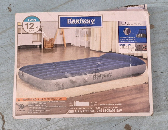 Bestway Twin Blow-Up Air Mattress w/Built-in Pump , Measures 74"&times;39"&times;12" . Store Return . R & T will Honor 5-Day Return on Mattress from Pick-Up Date .